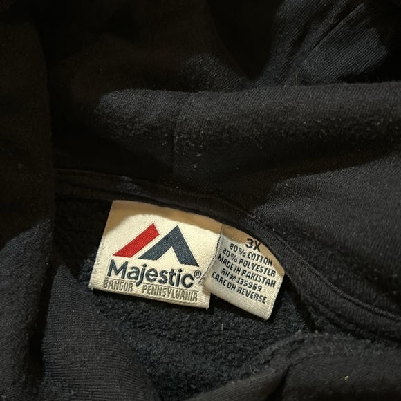 Cleveland Indians and Cleveland Cavaliers Bundle. 3XL - Picture 10 of 10